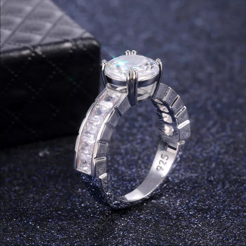 *NEW*Luxury 925 Silver Diamond Wedding Ring - Picture 4 of 6